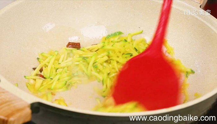 清炒小南瓜丝清炒小南瓜丝