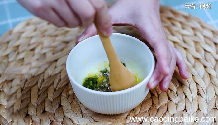 香蒜面包条的做法 香蒜面包条怎么做