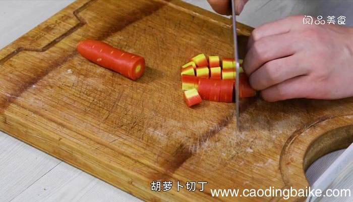 蚕豆炒鸡丁做法 蚕豆炒鸡丁