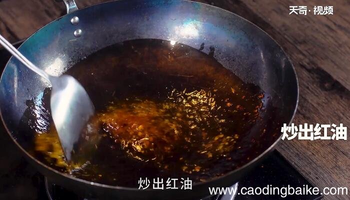 红油酸笋的做法，红油酸笋怎么做