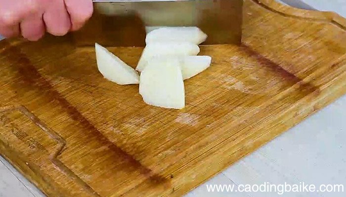 山药土豆炖鸡如何做 山药土豆炖鸡的做法