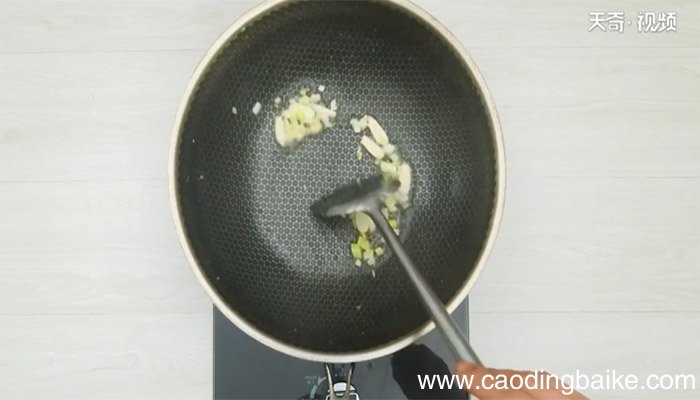 炸烹肥肠的做法 炸烹肥肠怎么做