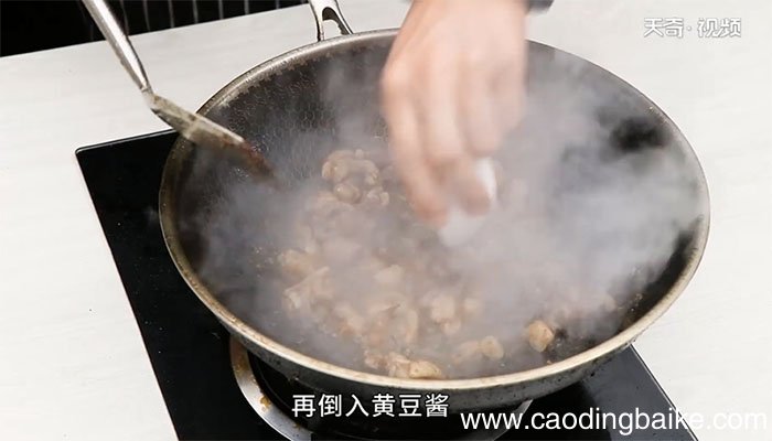 葱爆鸭块的做法 如何做葱爆鸭块