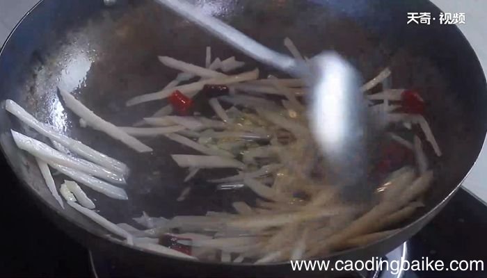 芹菜炒藕丝的做法芹菜炒藕丝怎么做