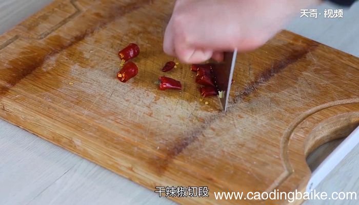 芹菜炒藕丝的做法芹菜炒藕丝怎么做