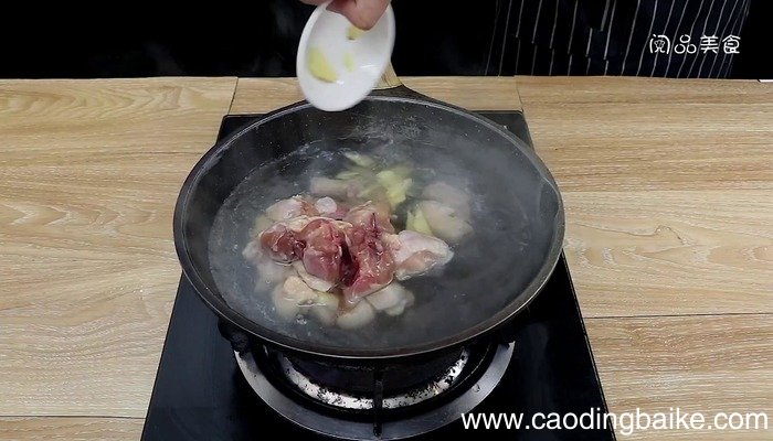 清炖香菇鸡汤的做法 清炖香菇鸡汤怎么做
