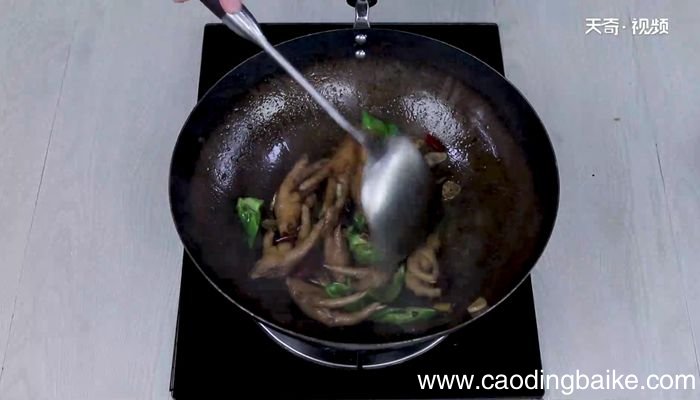 湘菜红烧鸡爪的做法湘菜红烧鸡爪怎么做