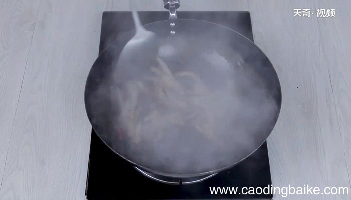 湘菜红烧鸡爪的做法湘菜红烧鸡爪怎么做