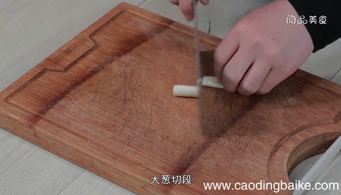 脆皮手撕鸡的正宗做法 脆皮手撕鸡怎么做