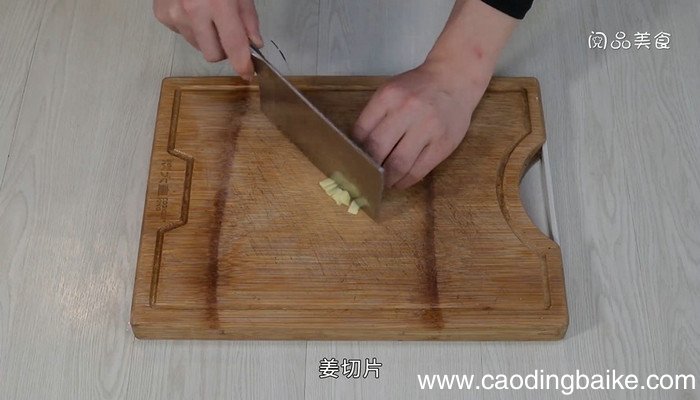 脆皮手撕鸡的正宗做法 脆皮手撕鸡怎么做
