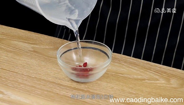 清炖鸭汤怎么炖好喝 清炖鸭汤的做法