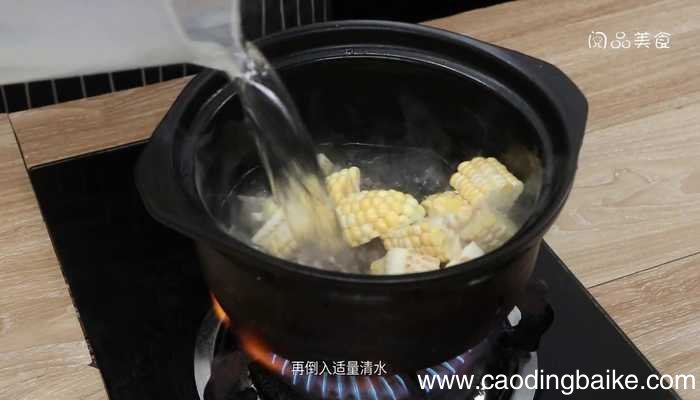 玉米煲土鸡 玉米煲土鸡的做法