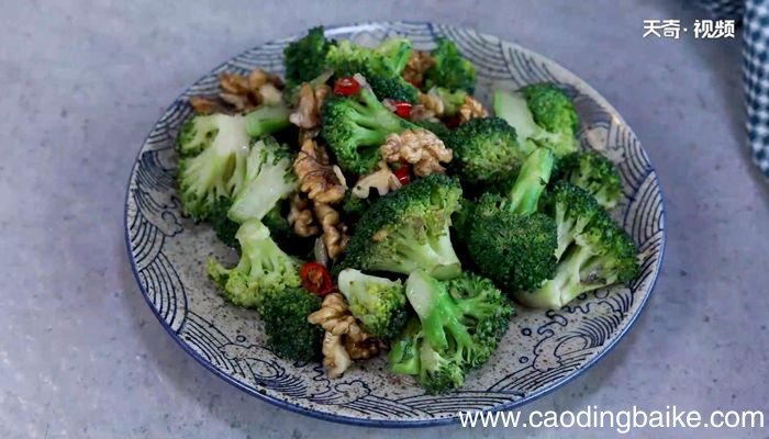 西兰花炒核桃仁做法西兰花炒核桃仁怎么做