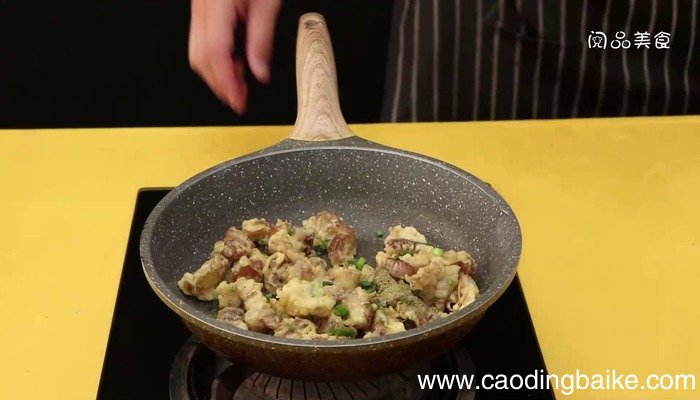 椒盐肘子怎么做 椒盐肘子的做法