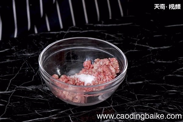 黄牛肉酿藕夹的做法 黄牛肉怎么做好吃