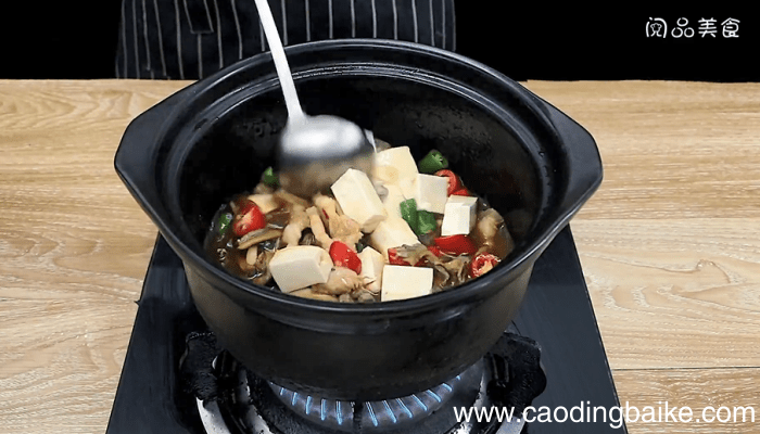 河蚌咸肉豆腐煲 河蚌咸肉豆腐煲的做法