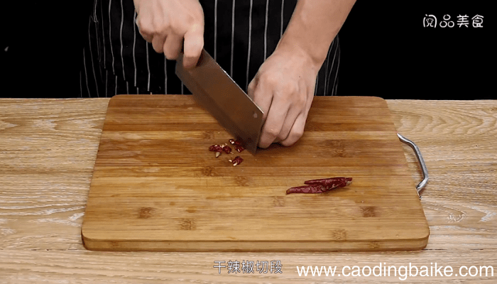 干锅鱿鱼须 干锅鱿鱼须的做法