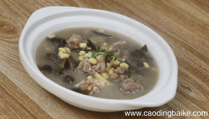 猪蹄滑菇黄豆汤 猪蹄滑菇黄豆汤的做法
