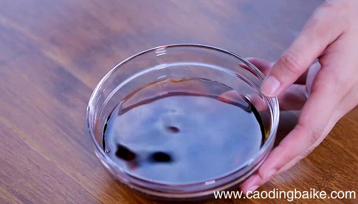 煎鸡蛋酱油的做法 煎鸡蛋酱油的家常做法