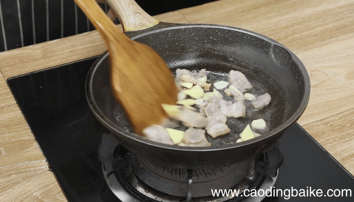 咸肉炒蒜苔 咸肉炒蒜苔怎么做好吃