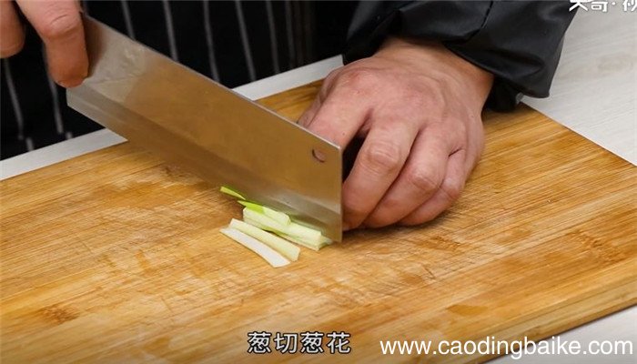 烩口蘑豆腐怎么做 烩口蘑豆腐的做法