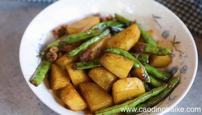 芸豆炒土豆块的做法 芸豆炒土豆块怎么做