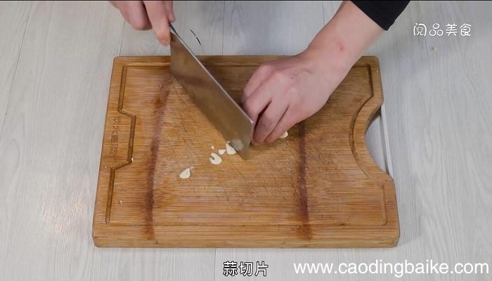 彩椒菱角牛肉粒的做法 彩椒菱角牛肉粒怎么做