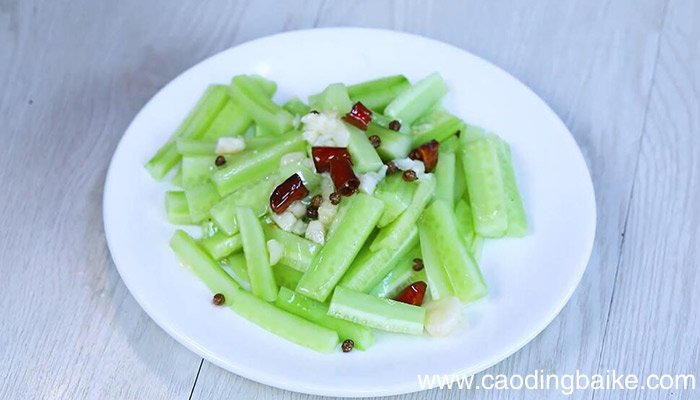 怪味凉拌黄瓜条的做法 怪味凉拌黄瓜条怎么做