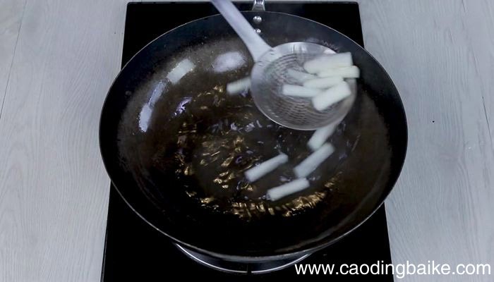 蒜苔炒山药的做法 蒜苔炒山药怎么做