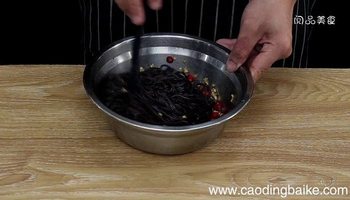 辣拌蕨根粉怎么做 辣拌蕨根粉做法