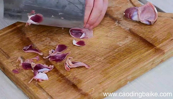 土豆片炒鸭胗怎么做 土豆片炒鸭胗的做法