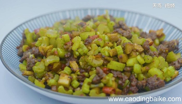芹菜牛肉粒的做法 芹菜牛肉粒怎么做