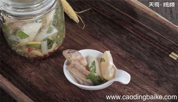 凉拌酸辣鸡爪怎么做 凉拌酸辣鸡爪的做法