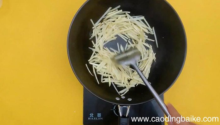 土豆丝炒笋丝的做法 土豆丝炒笋丝怎么做