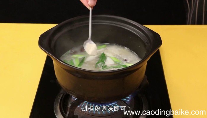 莲子煲猪肚的做法 莲子煲猪肚怎么做好吃