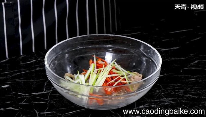 香葱拌鸡肫的做法 怎么做香葱拌鸡肫