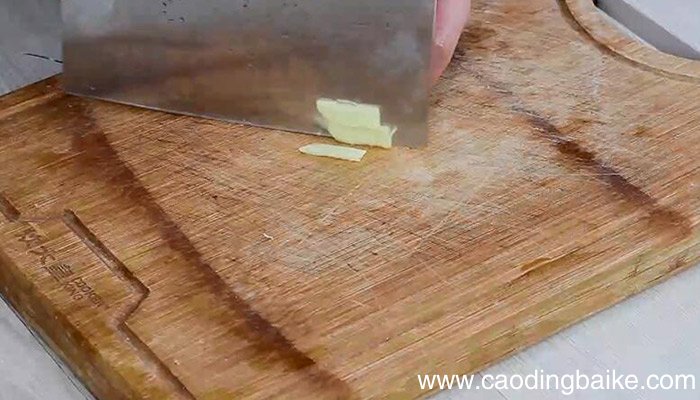 土豆豆角炖鸡块做法 土豆豆角炖鸡块怎么做