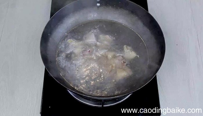 土豆豆角炖鸡块做法 土豆豆角炖鸡块怎么做