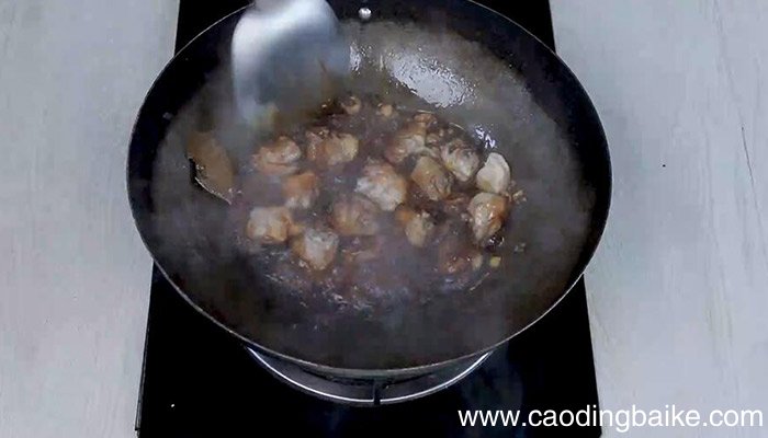 土豆豆角炖鸡块做法 土豆豆角炖鸡块怎么做