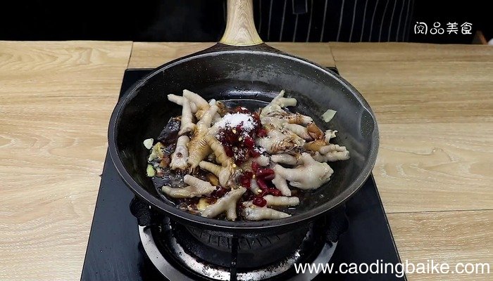 干锅鸡爪的做法 干锅鸡爪怎么做好吃