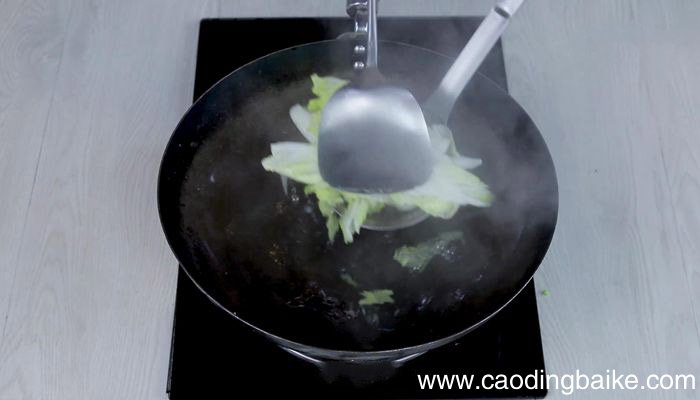 蒜蓉蒸大白菜的做法 蒜蓉蒸大白菜怎么做
