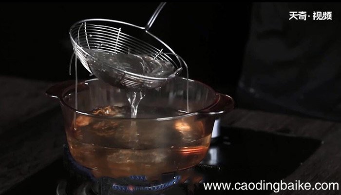 酸菜苕粉炒肉丝的做法 酸菜苕粉炒肉丝怎么做