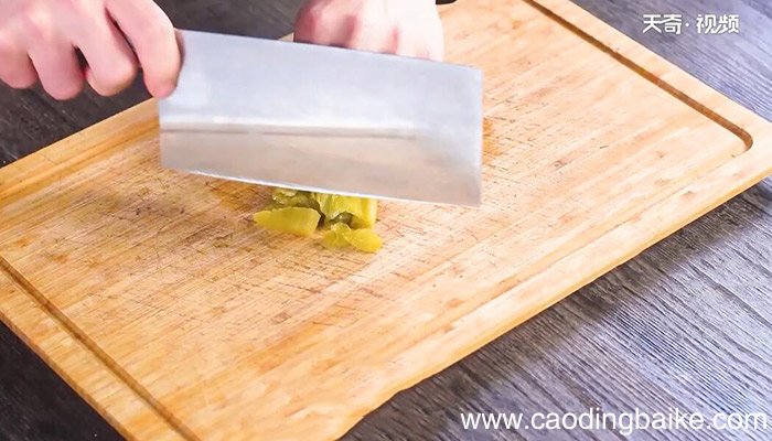 酸菜苕粉炒肉丝的做法 酸菜苕粉炒肉丝怎么做