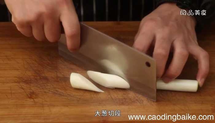 腐乳花生猪脚的做法 腐乳花生猪脚的做法