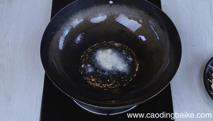金针粉丝蒸虾的做法 金针粉丝蒸虾怎么做