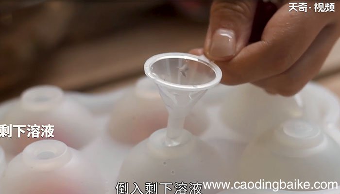 草莓水性玄饼怎么做 草莓水性玄饼的做法