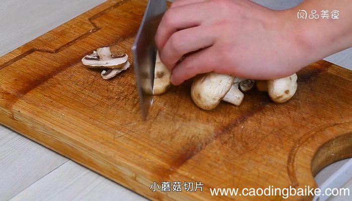 芹菜小蘑菇炒肉的做法 芹菜小蘑菇炒肉怎么做