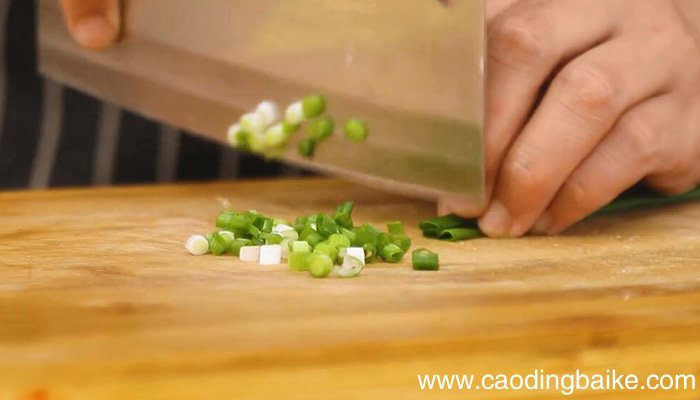 冬菇蒸鸡肉的做法 冬菇蒸鸡肉怎么做