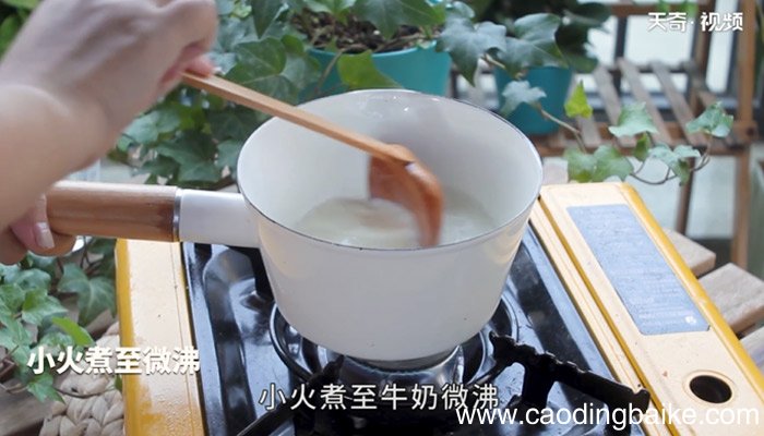 布丁奶茶怎么做 布丁奶茶的做法