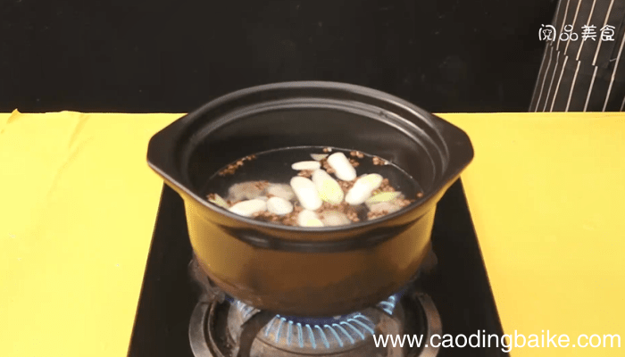 酸笋炖肘子 酸笋炖肘子怎么做好吃